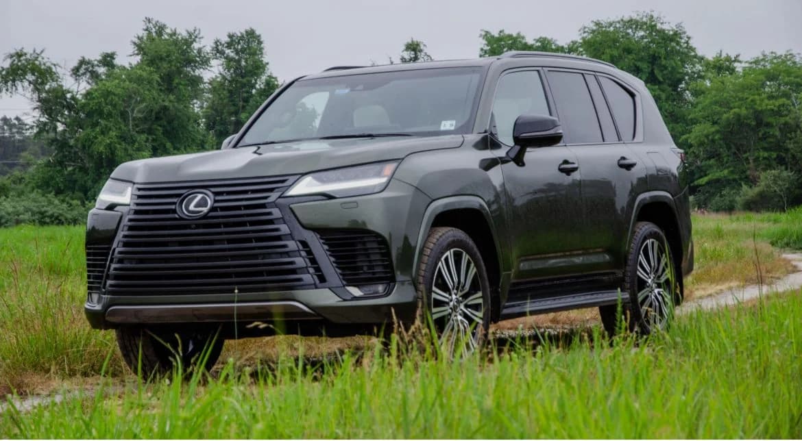 Lexus LX 600